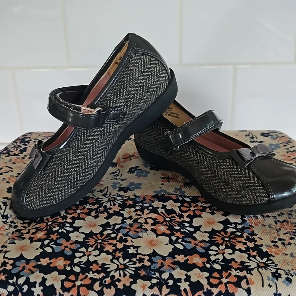 GIRLS STRIDE RITE SHOES - Picture 4 of 6